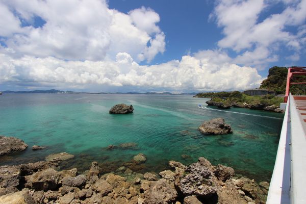 伊計島 海がきれいなのどかな島で本島から車で行ける離島
