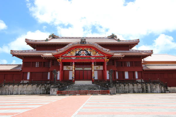 首里城公園 琉球王国の国王の居城で現在は世界遺産として登録